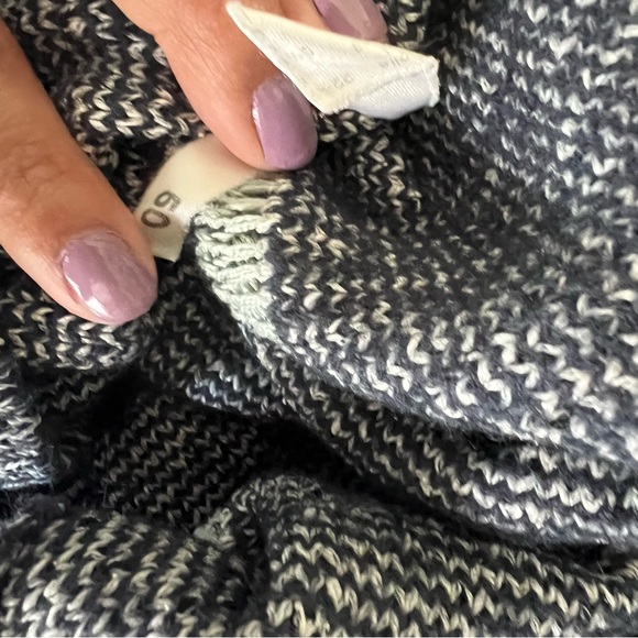 Vintage Hugo boss sweater - Picture 7 of 7